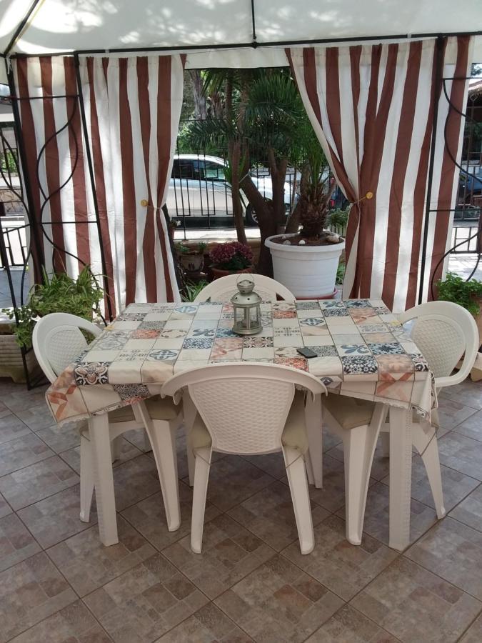 Villetta Il Pino Sant Isidoro  Buitenkant foto