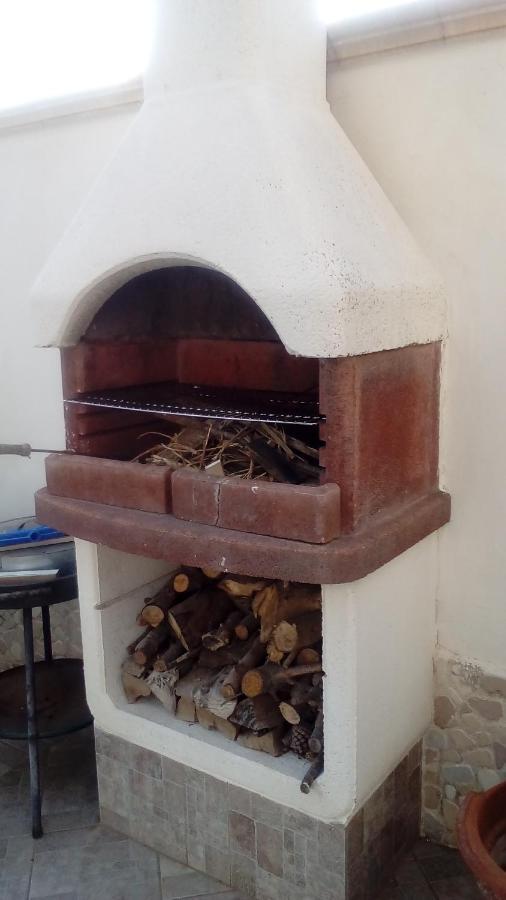 Villetta Il Pino Sant Isidoro  Buitenkant foto